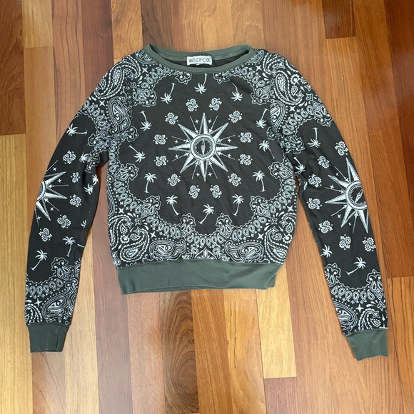 Wildfox Sweaters - Wildfox Black and White Patterned Crew Neck Sweater